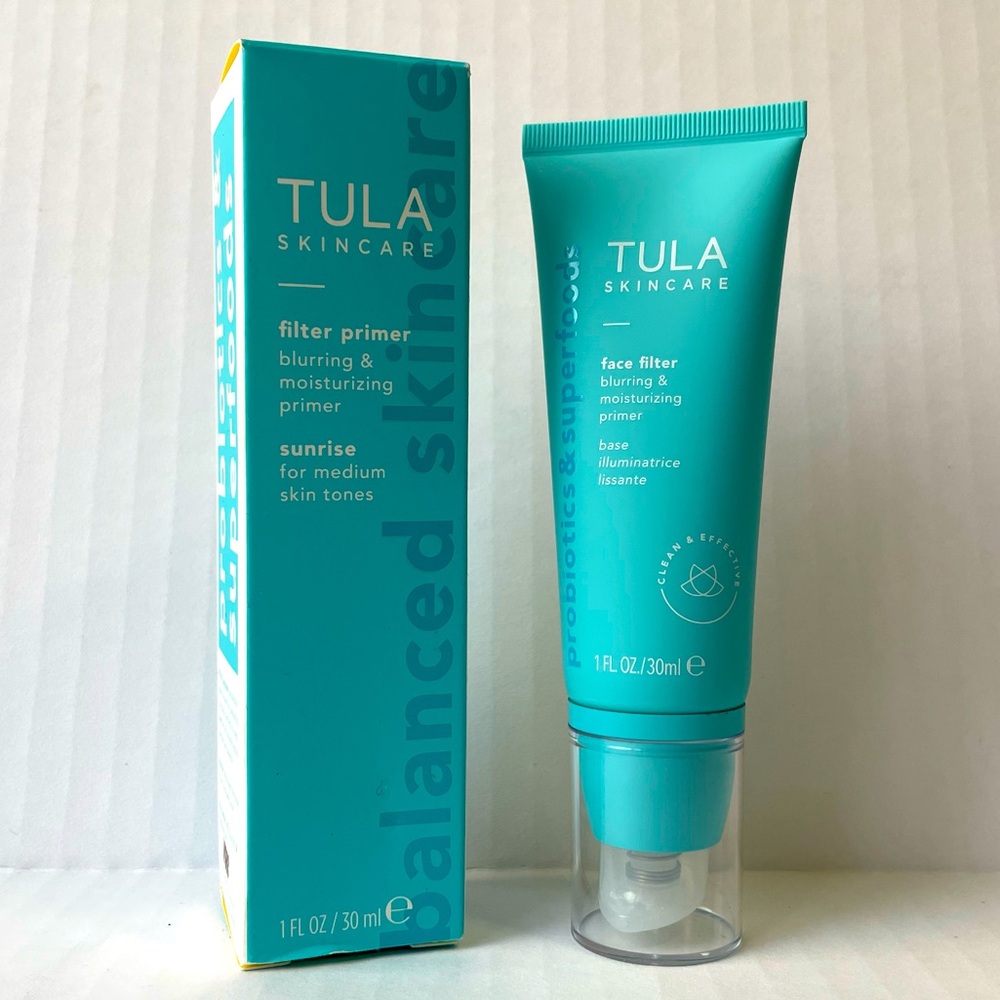 TULA
Blurring & Moisturizing Filter Primer Sunrise for Medium Skintones